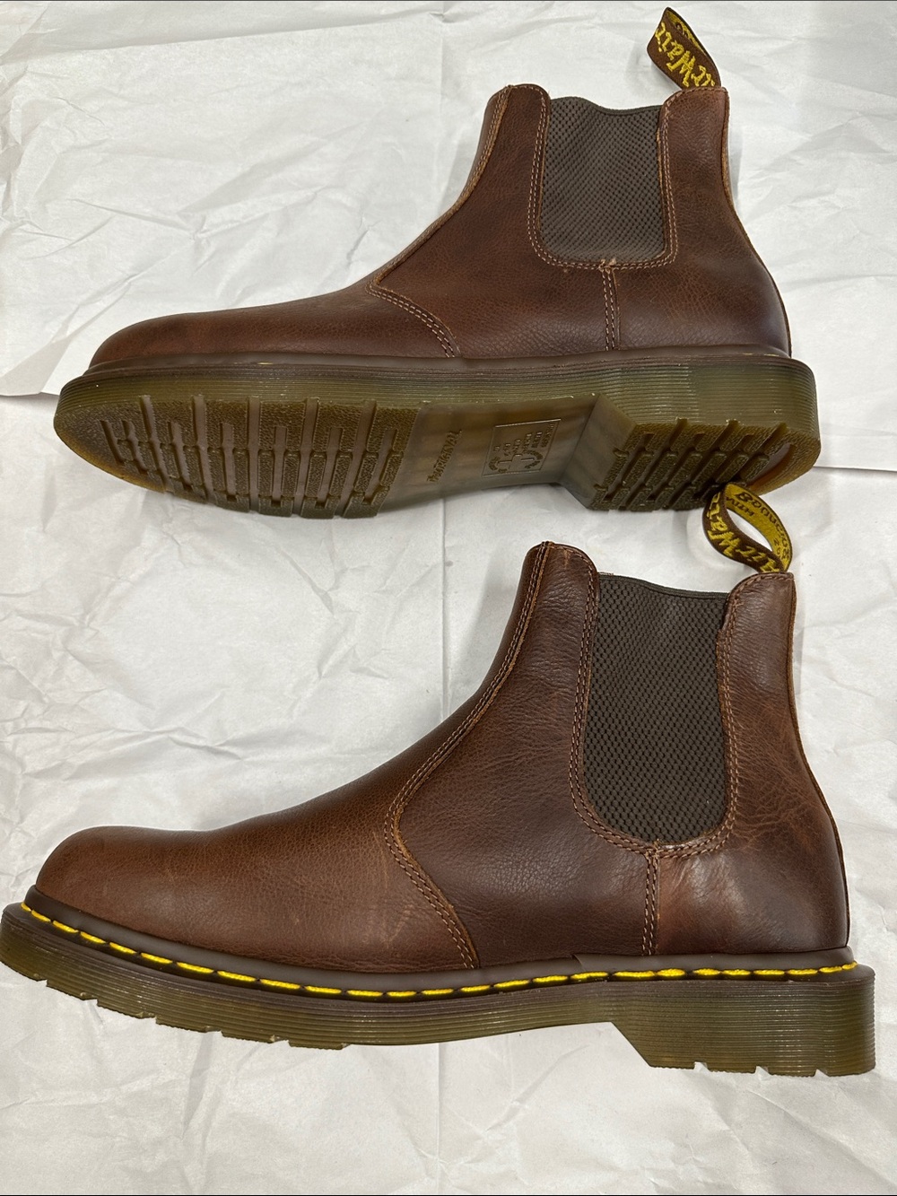 Dr. Martens Men’s Brown Chukka Chelsea Boots with Yellow Stitching size 11 - Picture 6 of 15
